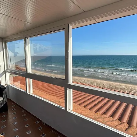 Apartamento A La Orilla Del Mar