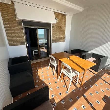 Apartamento A La Orilla Del Mar