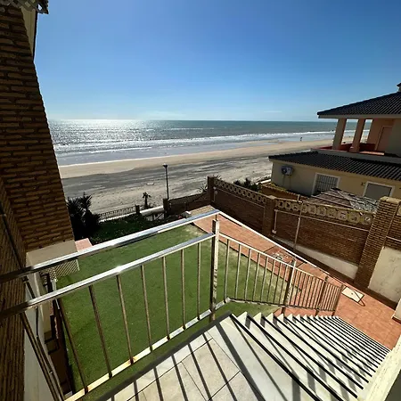 Apartamento A La Orilla Del Mar *